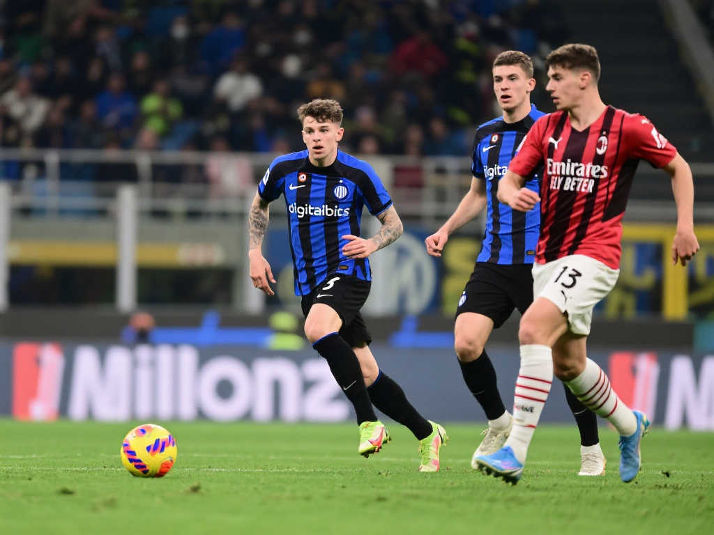 球队必须具 球队必须具